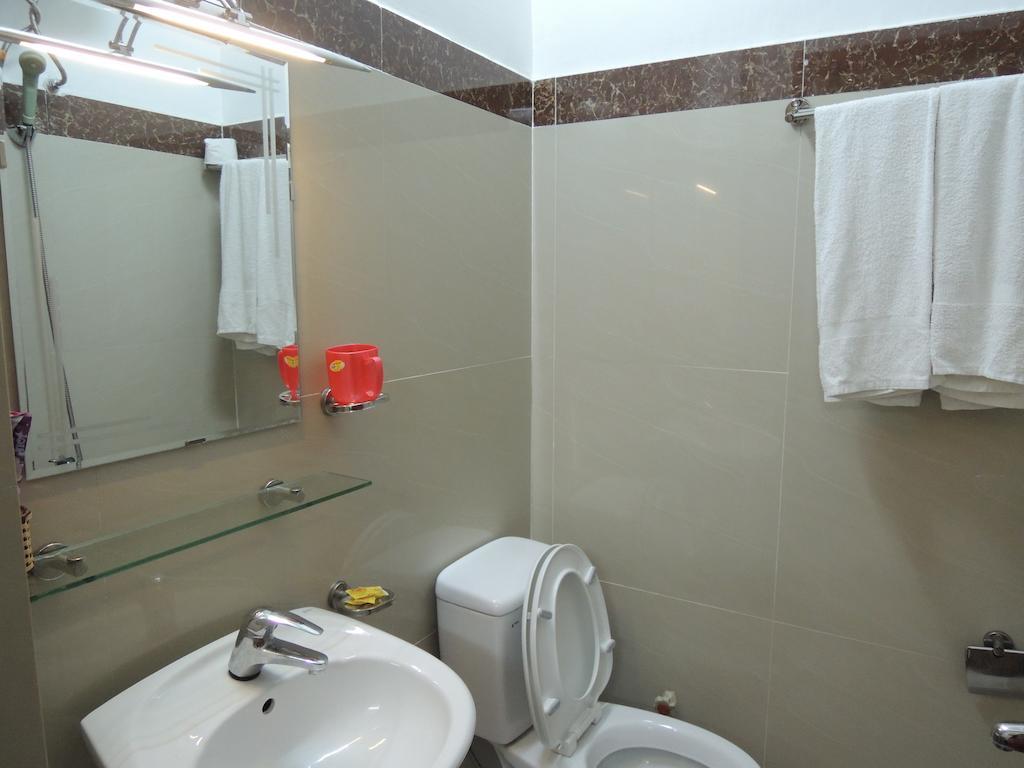Hong Hoa Hotel Да Лат Екстериор снимка